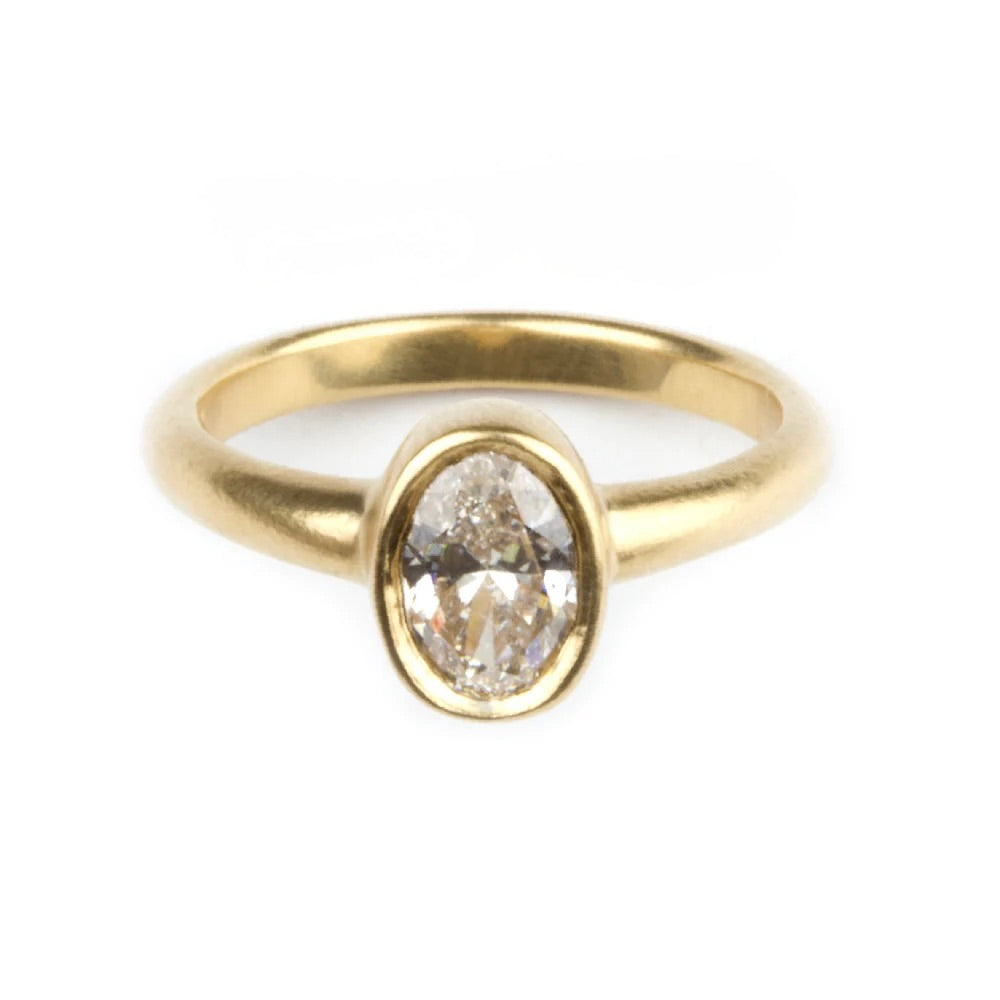 Diamond Ring - Oval Brilliant Cut 18ct Yellow Gold
