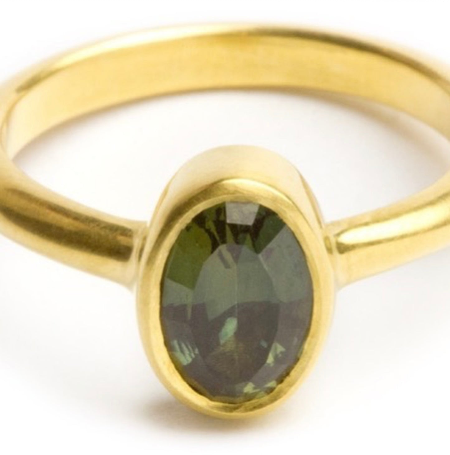Sapphire Oval Gold Ring