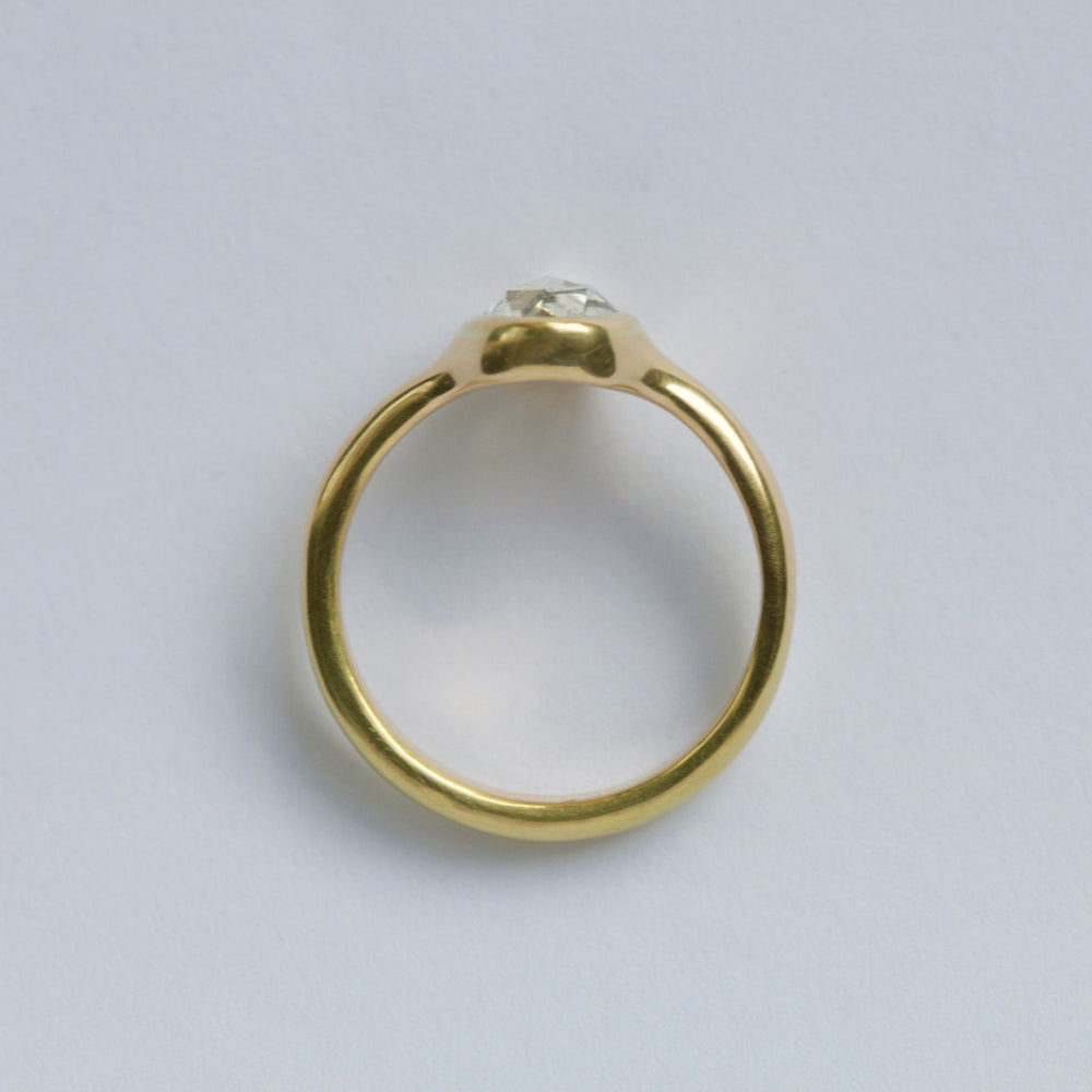 Antique Rose Cut diamond - 18ct Gold Ring
