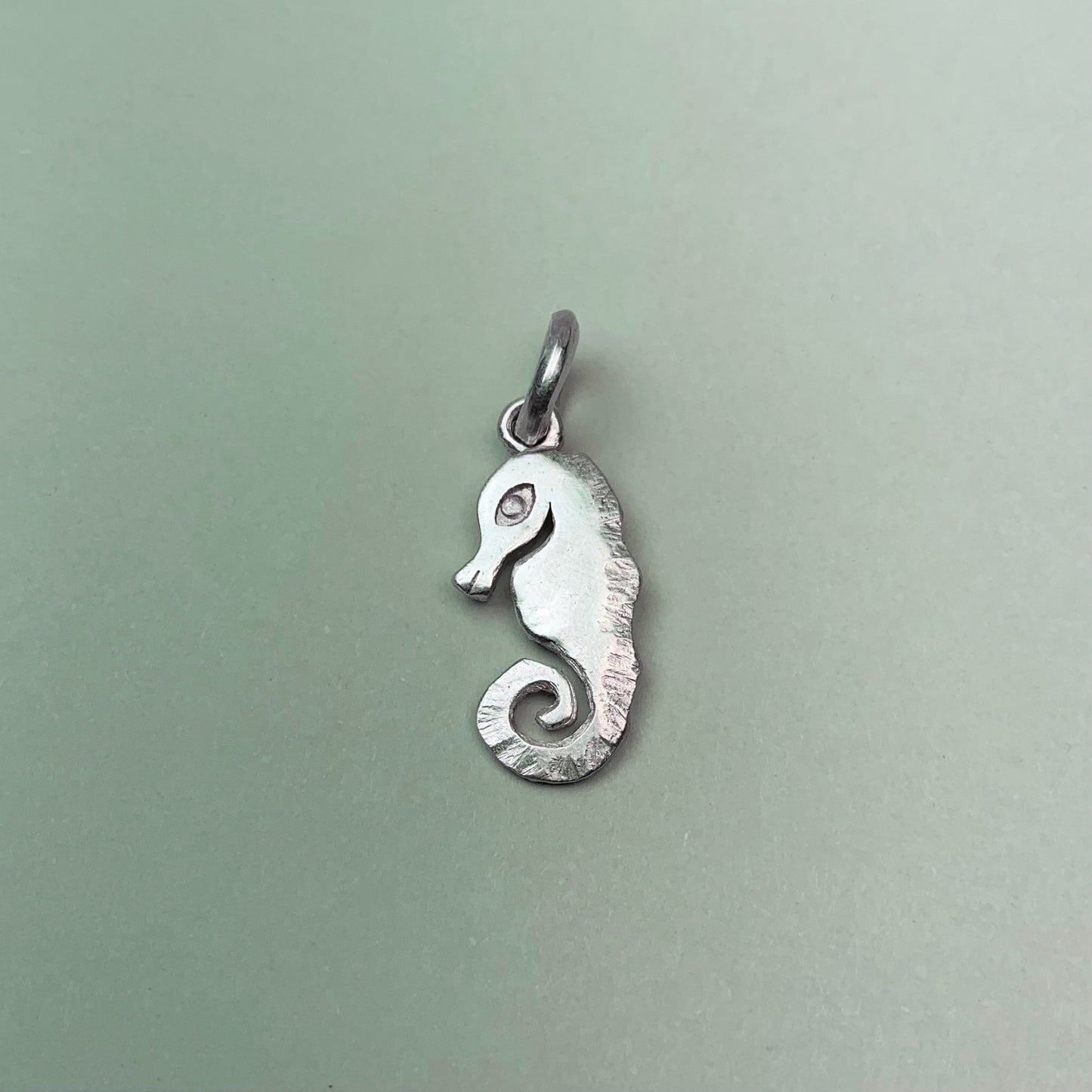 Seahorse Pendant- Silver