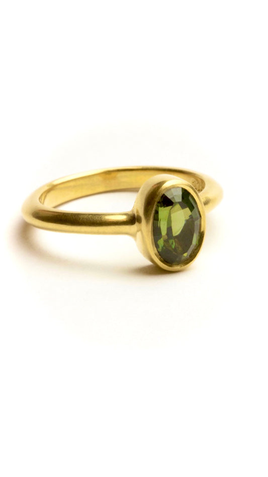 Sapphire Oval Gold Ring