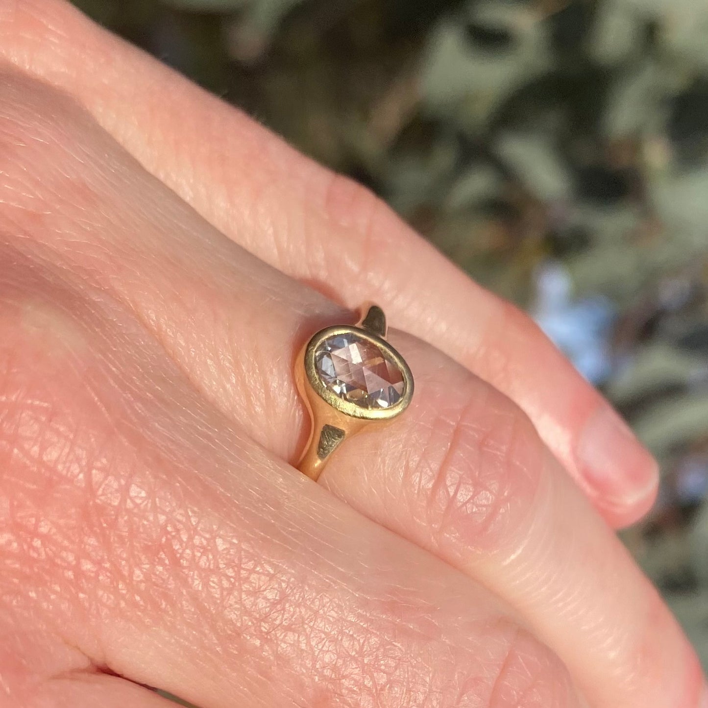 Antique Rose Cut diamond - 18ct Gold Ring