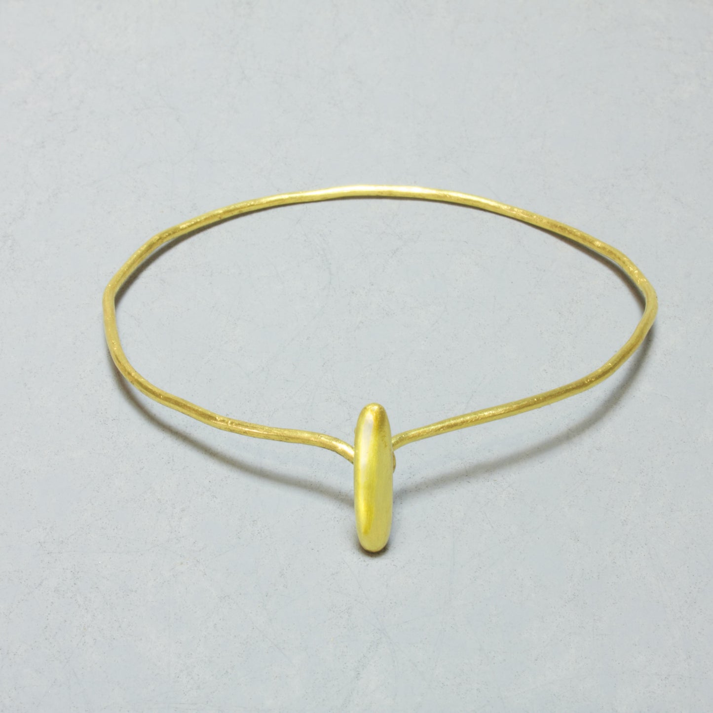 Loturo Bangle - Gold