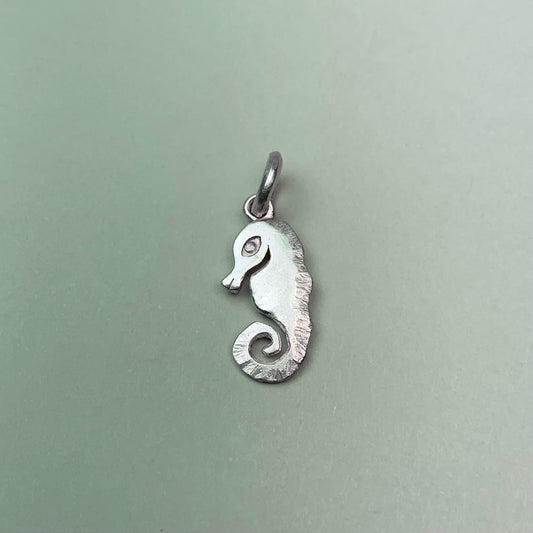 Seahorse Pendant- Silver